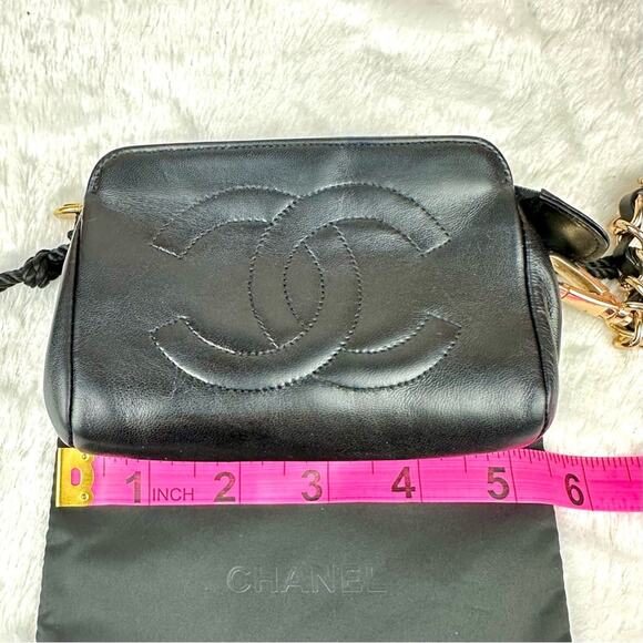 CHANEL Black leather mini pouch crossbody or bum bag - Picture 11 of 12